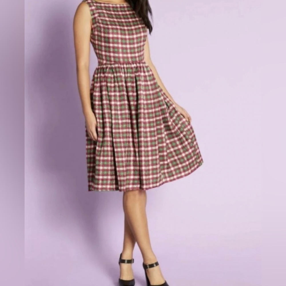 Sleeveless Plaid Fit & Flare Dress in Burgundy and Green